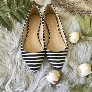 EXPRESS Pointed Striped Flat